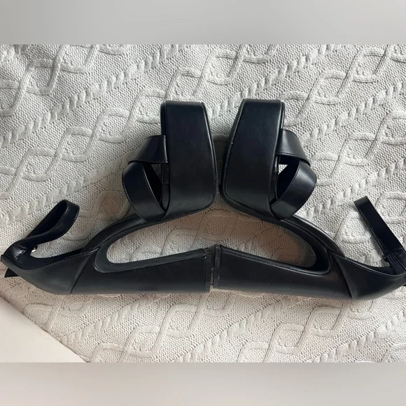 Chase + Chloe Black Strappy Adjustable Platform Heels Various Sizes - Picture 9 of 14